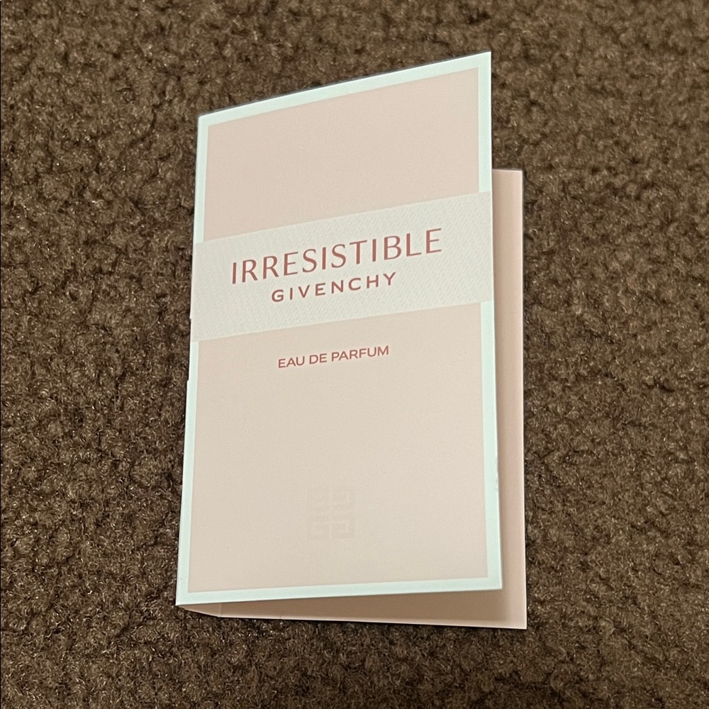 ❗️LAST 1❗️🤎5 For $25🤎 GIVENCHY IRRESISTIBLE Fragrance Sample